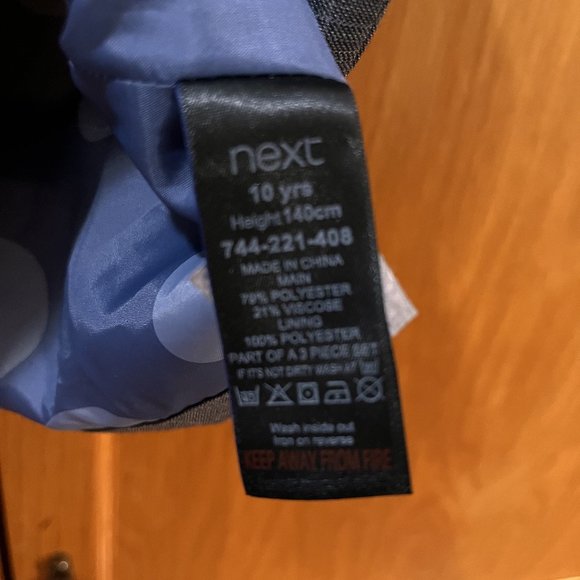 3/$30 - Grey vest size 10 - Picture 6 of 7